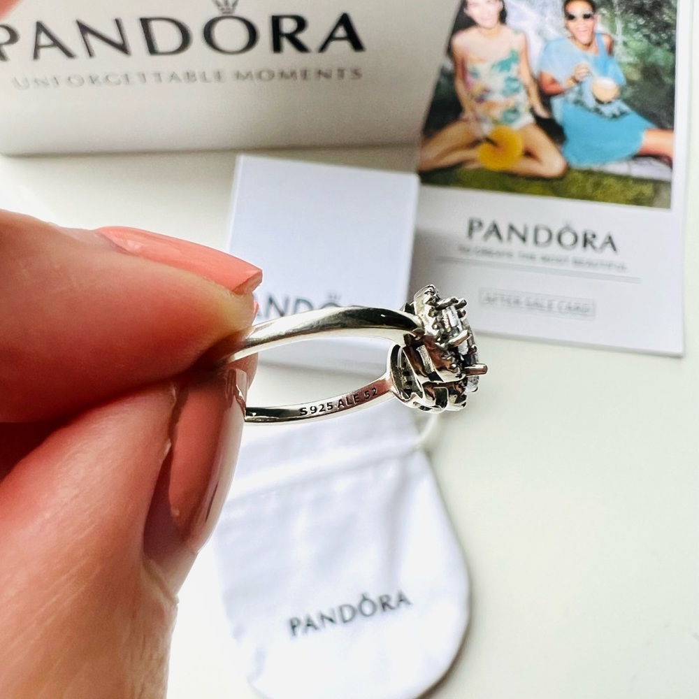 NWT Pandora Three Stone Vintage Ring - Picture 11 of 13